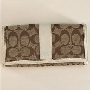 Coach wallet